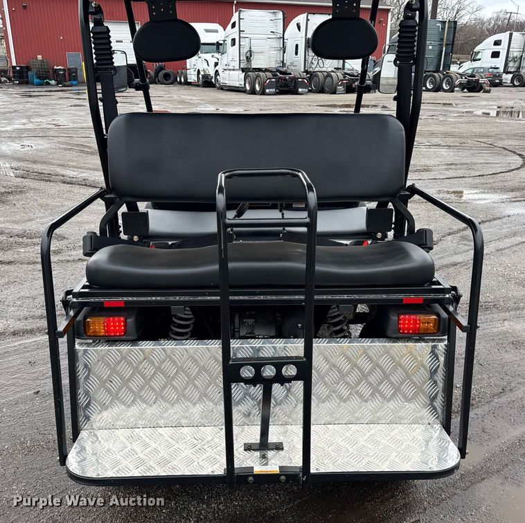 image for item DH9868 2023 Cazador XY200U golf cart