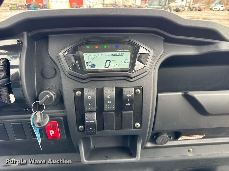 image for item DH9868 2023 Cazador XY200U golf cart