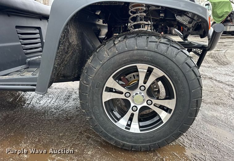 image for item DH9868 2023 Cazador XY200U golf cart