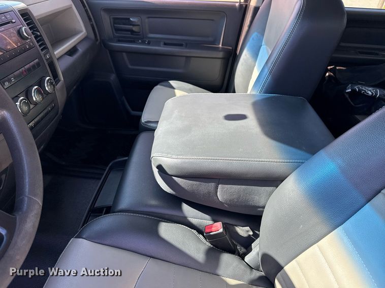 image for item DM5609 2012 Dodge Ram 5500HD Crew Cab utility / service truck