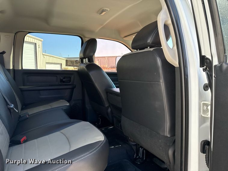 image for item DM5609 2012 Dodge Ram 5500HD Crew Cab utility / service truck