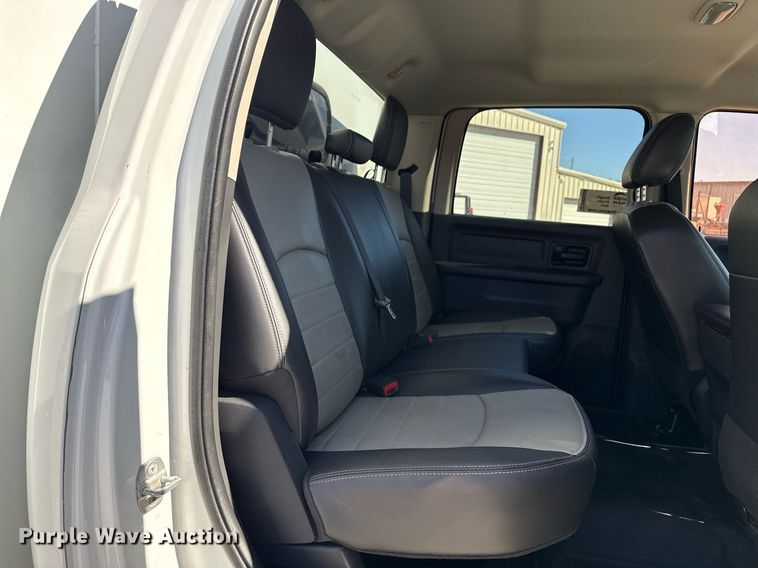 image for item DM5609 2012 Dodge Ram 5500HD Crew Cab utility / service truck