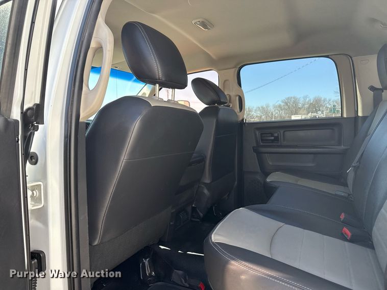 image for item DM5609 2012 Dodge Ram 5500HD Crew Cab utility / service truck