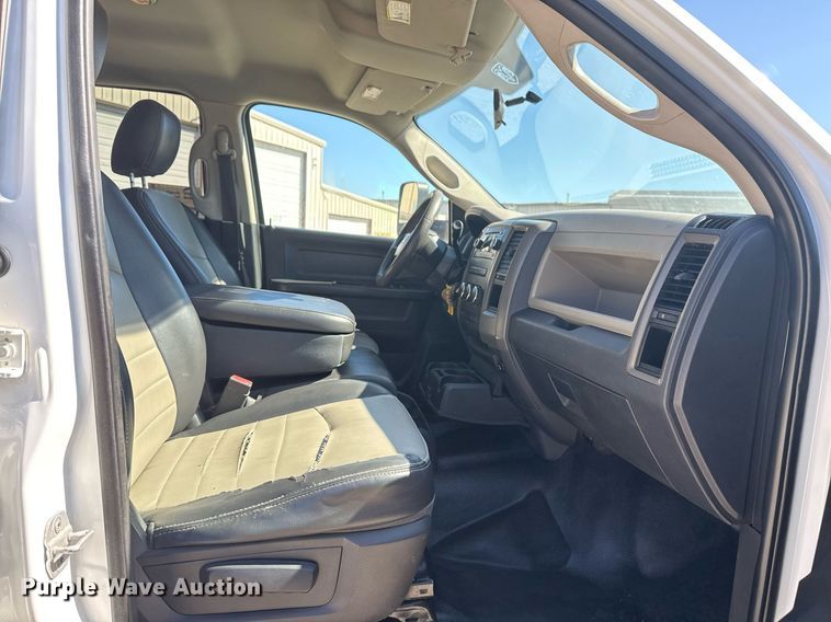 image for item DM5610 2012 Dodge Ram 5500HD Crew Cab flatbed truck