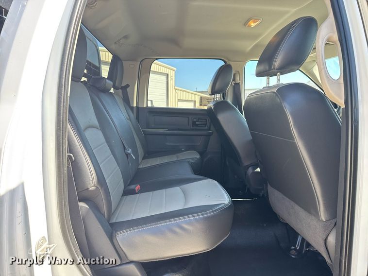 image for item DM5610 2012 Dodge Ram 5500HD Crew Cab flatbed truck