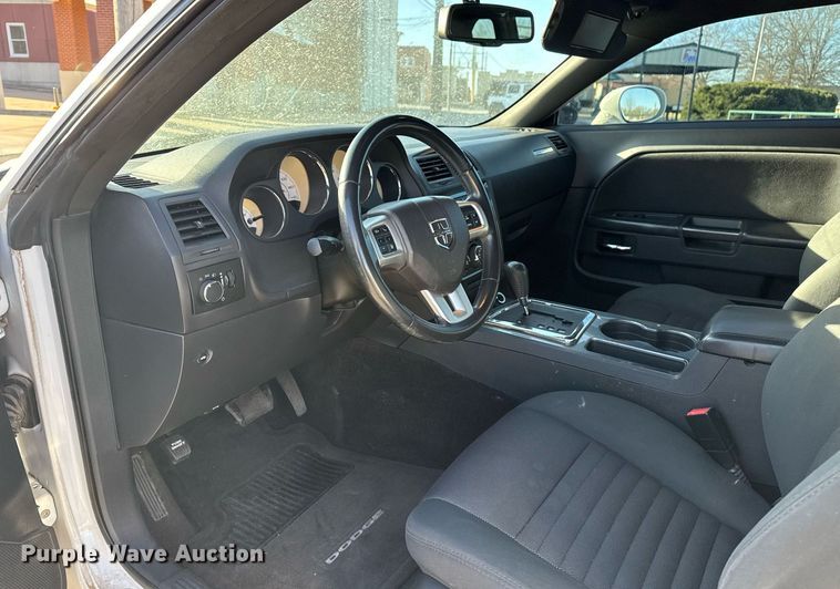 image for item DM5613 2011 Dodge Challenger 