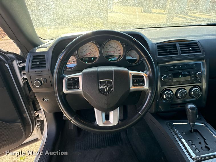 image for item DM5613 2011 Dodge Challenger 