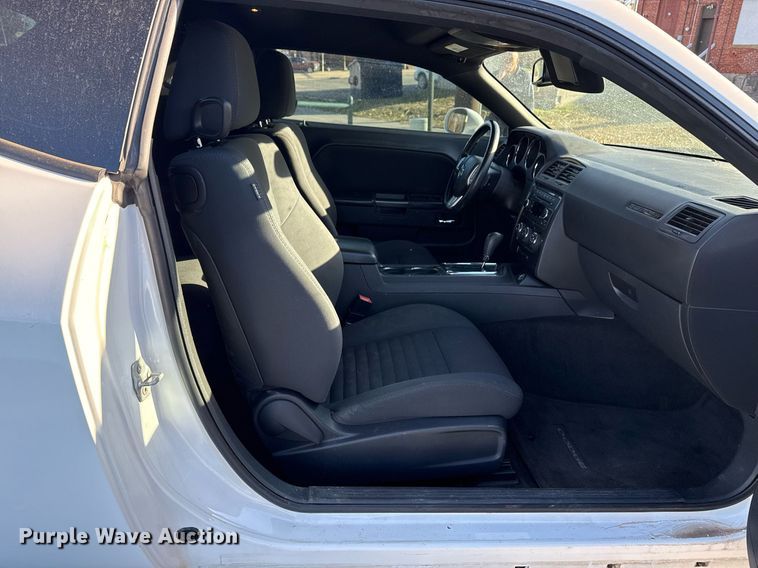 image for item DM5613 2011 Dodge Challenger 