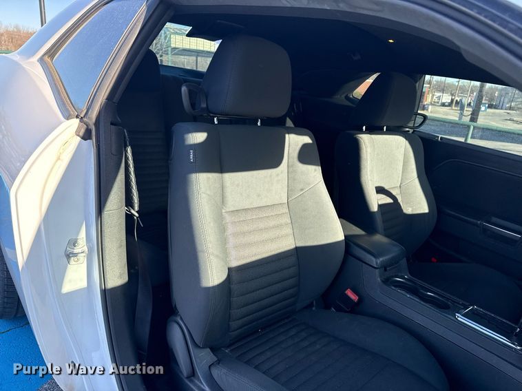 image for item DM5613 2011 Dodge Challenger 