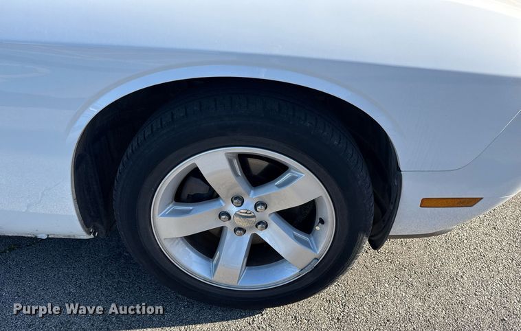 image for item DM5613 2011 Dodge Challenger 