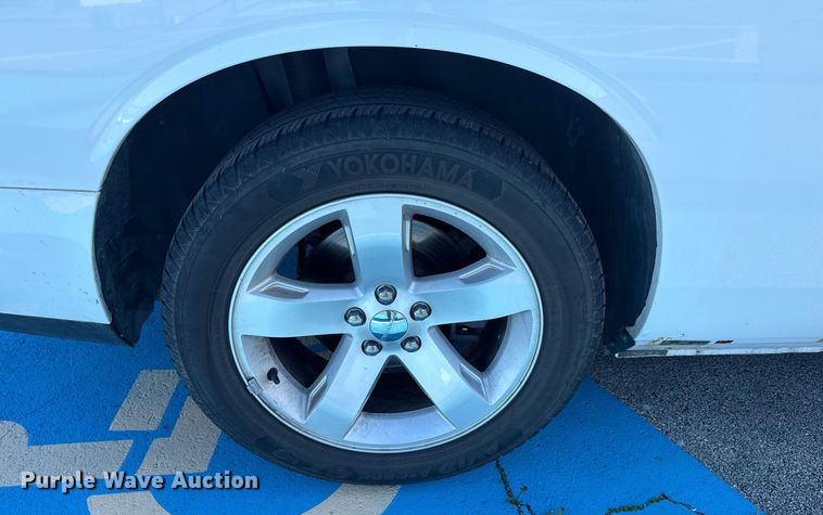 image for item DM5613 2011 Dodge Challenger 