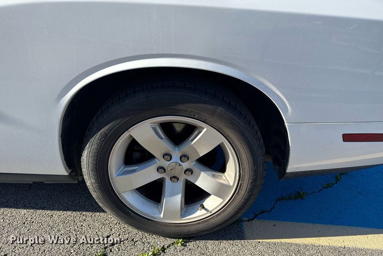 image for item DM5613 2011 Dodge Challenger 