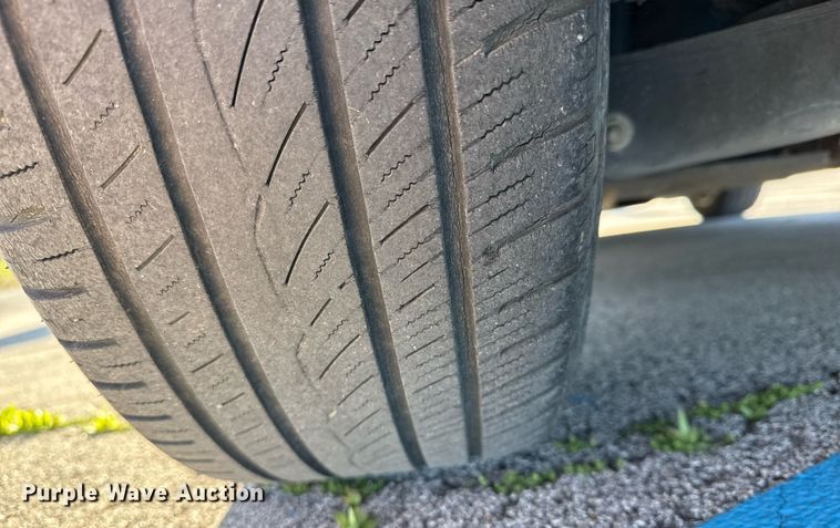 image for item DM5613 2011 Dodge Challenger 