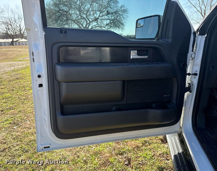 image for item DM5614 2014 Ford F150 SuperCrew pickup truck