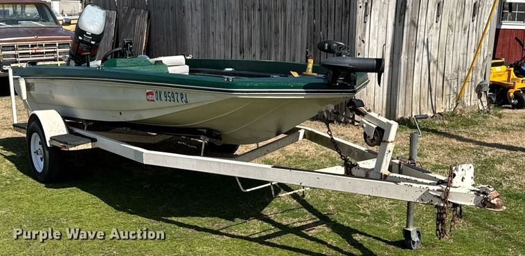 image for item DO0442 1981 Ranger V158 boat