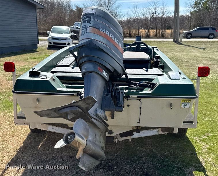 image for item DO0442 1981 Ranger V158 boat