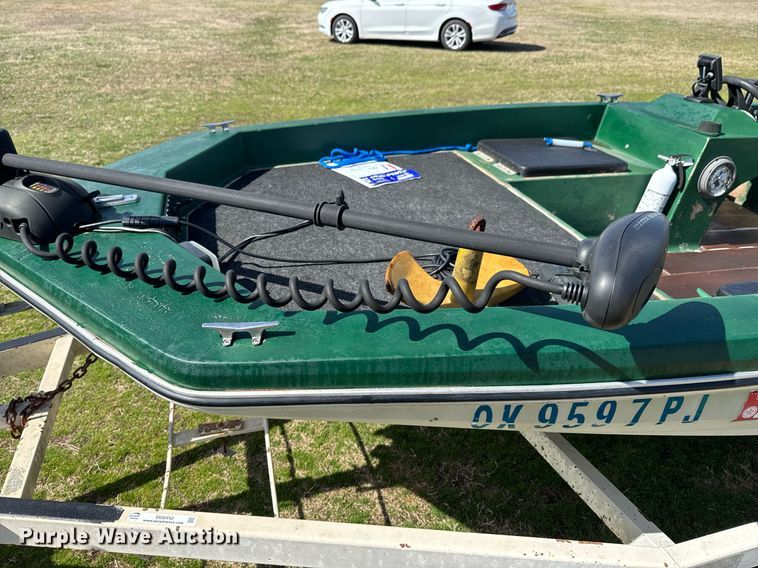 image for item DO0442 1981 Ranger V158 boat