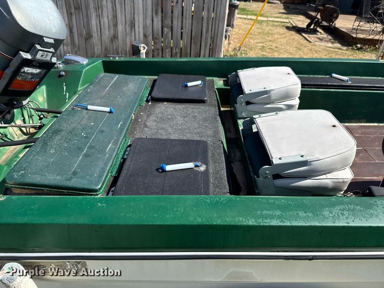 image for item DO0442 1981 Ranger V158 boat