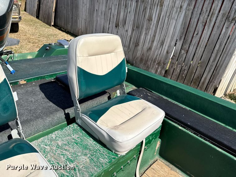 image for item DO0442 1981 Ranger V158 boat