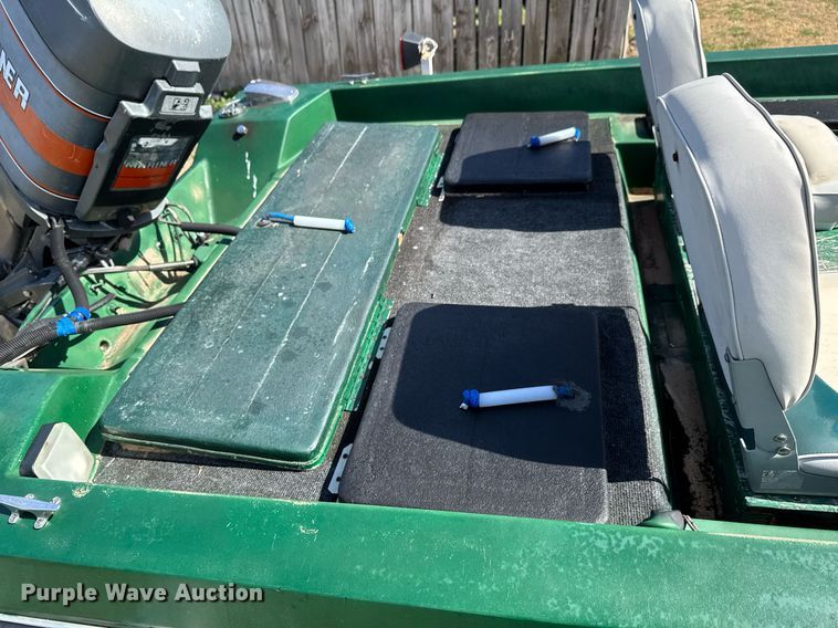 image for item DO0442 1981 Ranger V158 boat