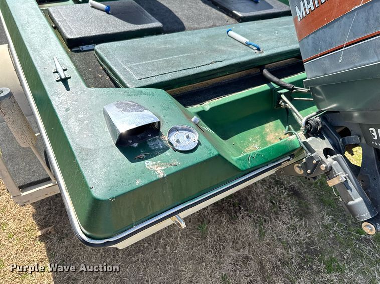 image for item DO0442 1981 Ranger V158 boat