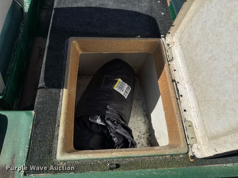 image for item DO0442 1981 Ranger V158 boat