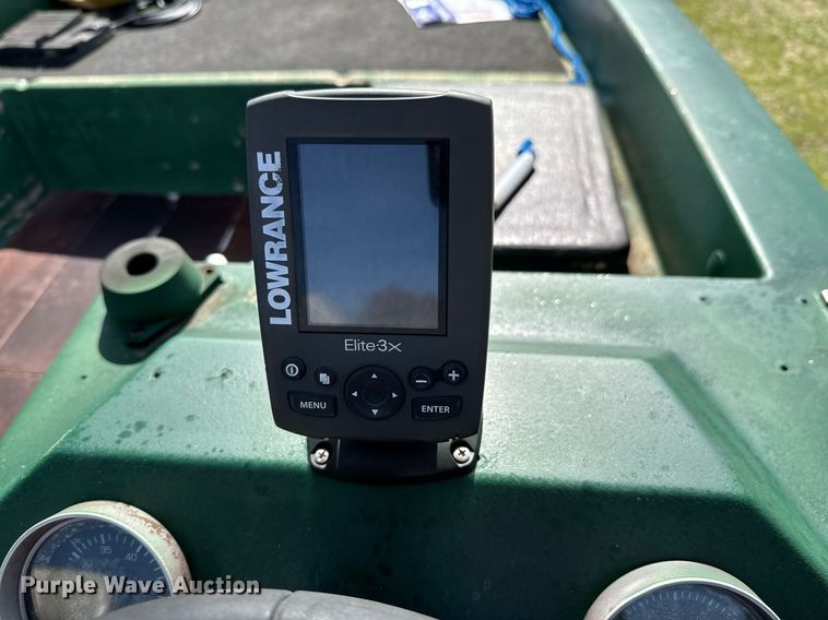 image for item DO0442 1981 Ranger V158 boat