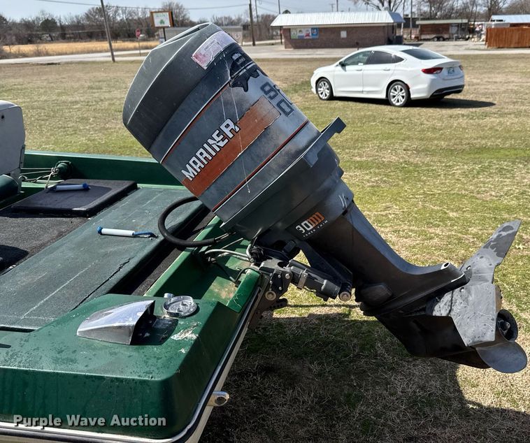 image for item DO0442 1981 Ranger V158 boat