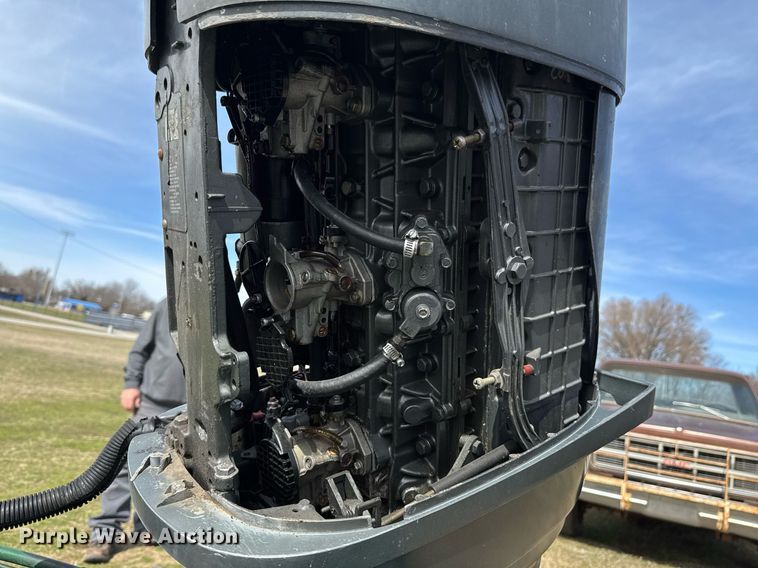 image for item DO0442 1981 Ranger V158 boat