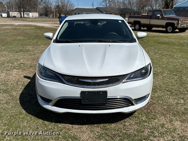 image for item DO0443 2015 Chrysler 200 