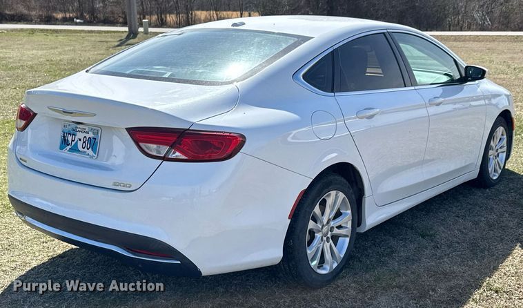 image for item DO0443 2015 Chrysler 200 