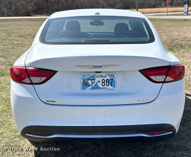 image for item DO0443 2015 Chrysler 200 