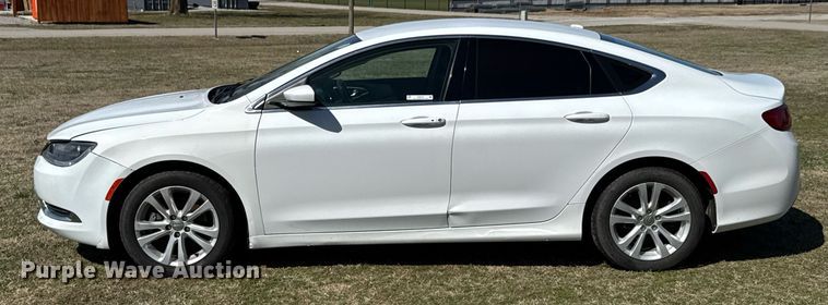 image for item DO0443 2015 Chrysler 200 