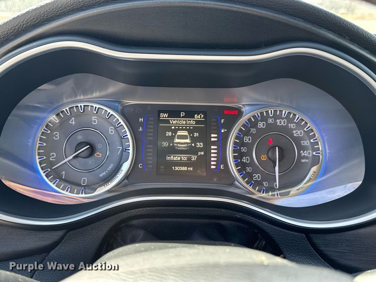 image for item DO0443 2015 Chrysler 200 