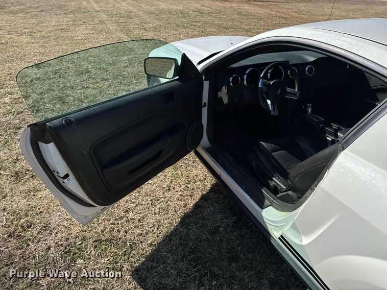 image for item DO0651 2006 Ford Mustang 