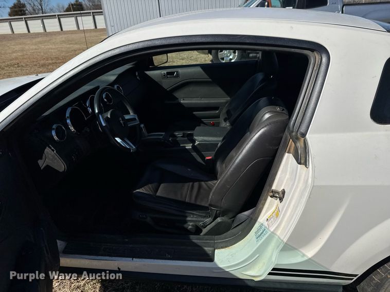 image for item DO0651 2006 Ford Mustang 