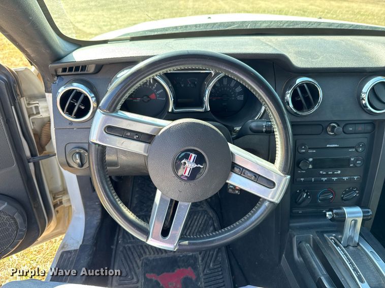 image for item DO0651 2006 Ford Mustang 