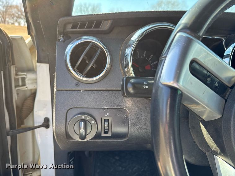 image for item DO0651 2006 Ford Mustang 