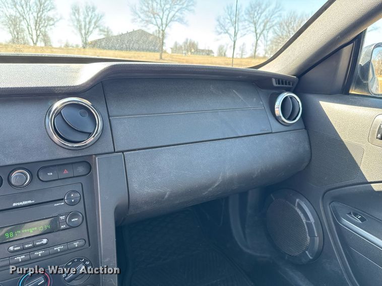 image for item DO0651 2006 Ford Mustang 