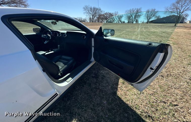 image for item DO0651 2006 Ford Mustang 