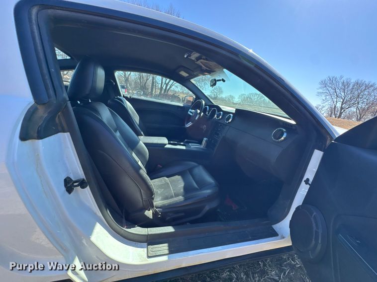 image for item DO0651 2006 Ford Mustang 