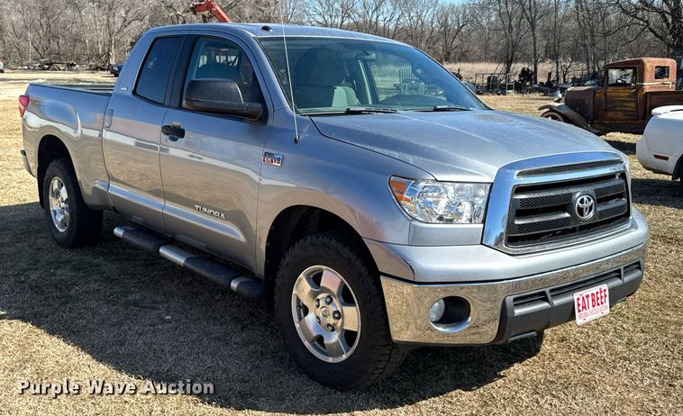 image for item DO0652 2011 Toyota Tundra Double Cab pickup truck