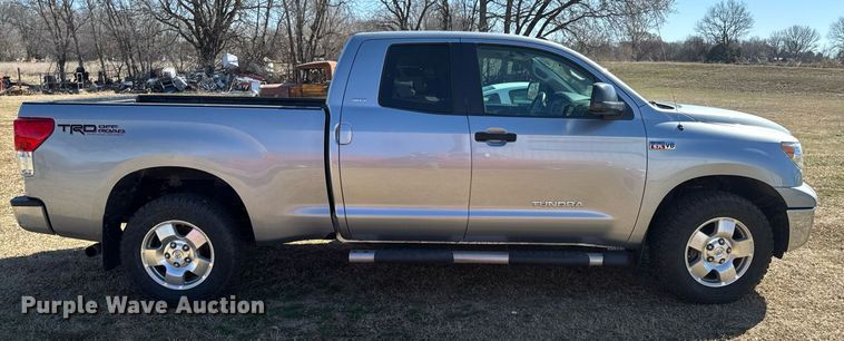 image for item DO0652 2011 Toyota Tundra Double Cab pickup truck