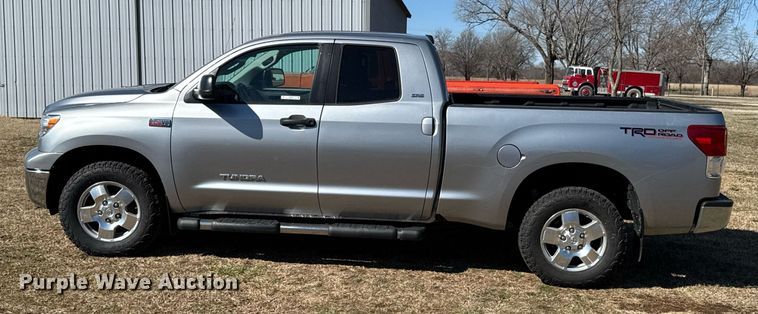 image for item DO0652 2011 Toyota Tundra Double Cab pickup truck