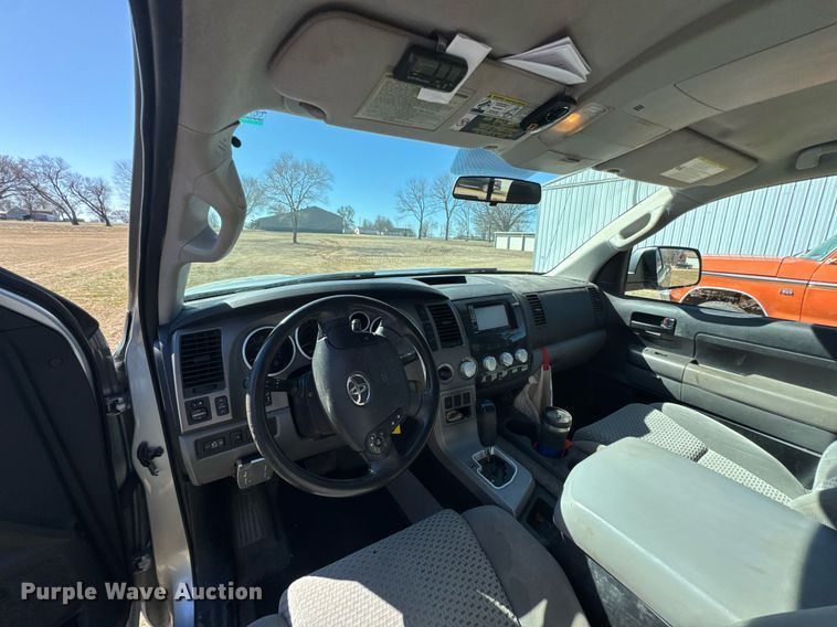 image for item DO0652 2011 Toyota Tundra Double Cab pickup truck