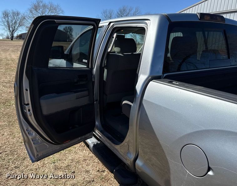 image for item DO0652 2011 Toyota Tundra Double Cab pickup truck