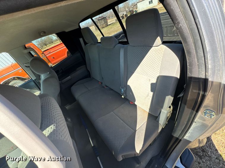 image for item DO0652 2011 Toyota Tundra Double Cab pickup truck