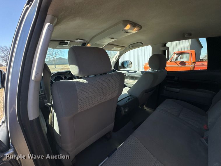 image for item DO0652 2011 Toyota Tundra Double Cab pickup truck