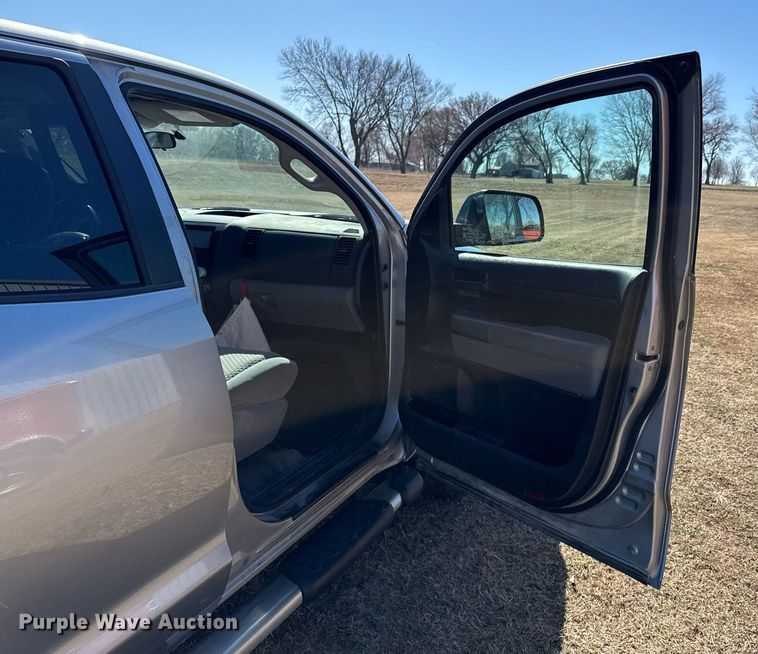 image for item DO0652 2011 Toyota Tundra Double Cab pickup truck