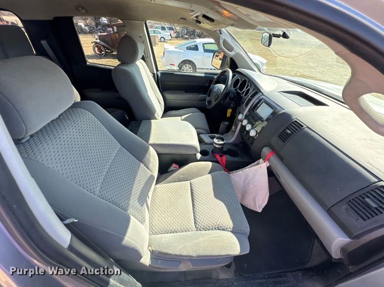 image for item DO0652 2011 Toyota Tundra Double Cab pickup truck